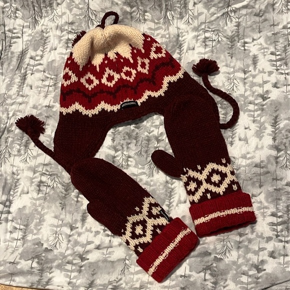 Vintage Abercrombie & Fitch Hat and Mittens - Picture 1 of 9